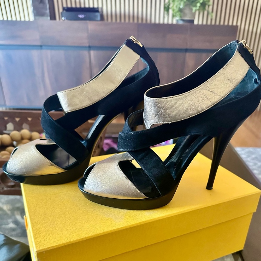 EUC Gold Leather and Black Suede Cutout Platform Heels Pumps